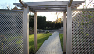 North London garden design with bespoke pergola by Amanda Broughton