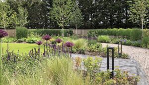 Van de Moortel paving and gravel with planting in Hertfordshire garden design